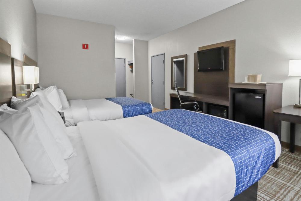 Queen Room with Two Queen Beds interior