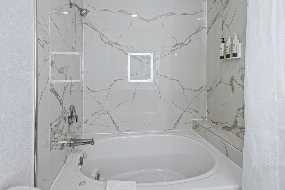 Queen Suite interior
